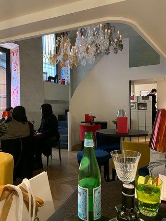 Baccarat Boutique Bbar Lounge